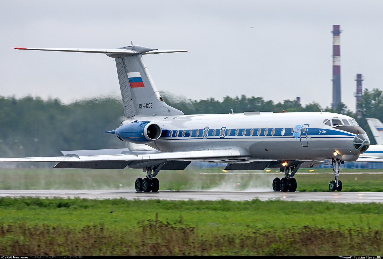 Скорость самолета ту 134. Ту 134. Ту-134 ВВС. Ту-134ак ВВС России. Ту-134лк.