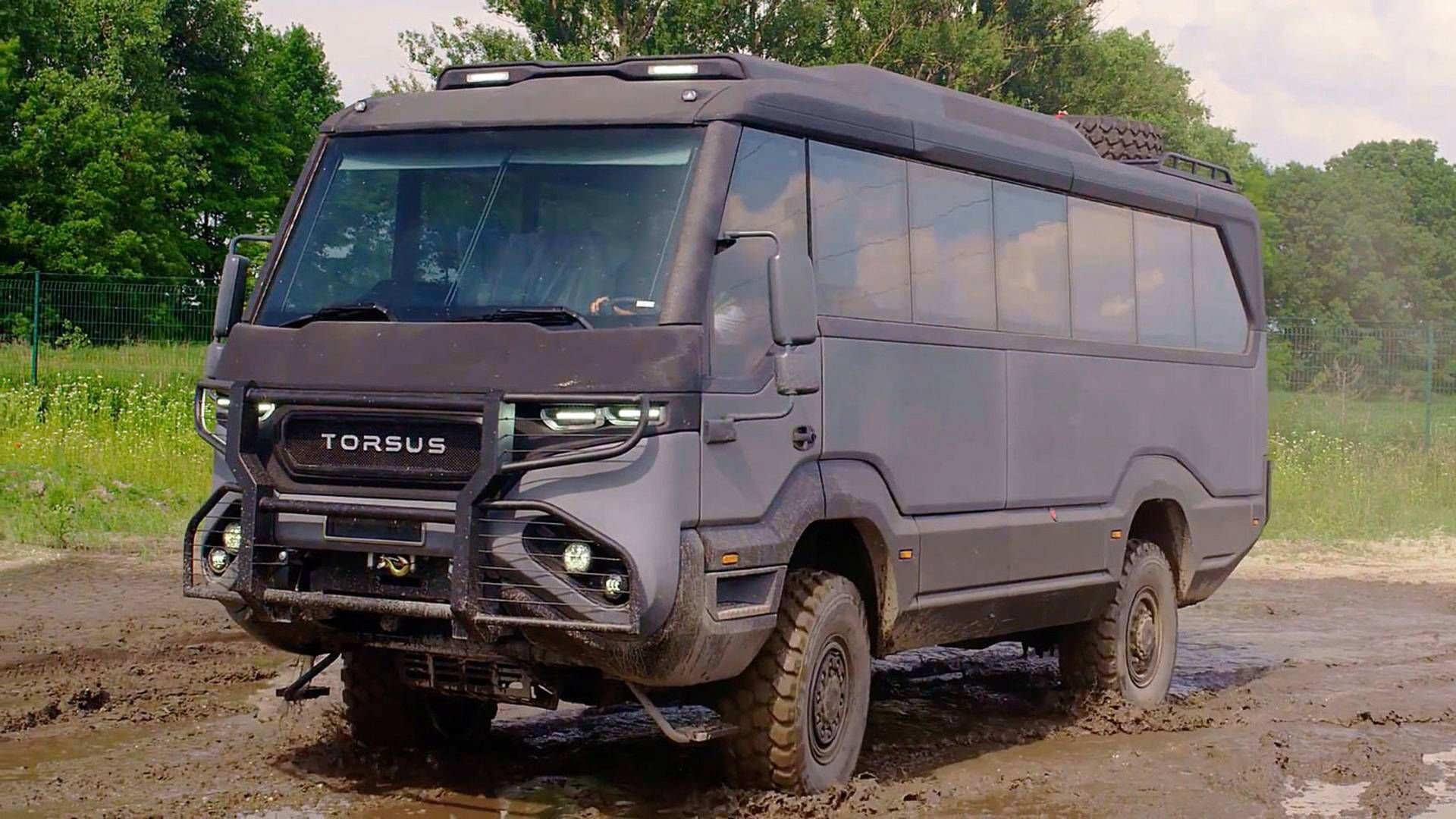 Дизельный полный привод. Torsus Praetorian 4x4. Автобус Torsus Praetorian 4x4. Тарсус 4х4. Внедорожный автодом Torsus Overlander.