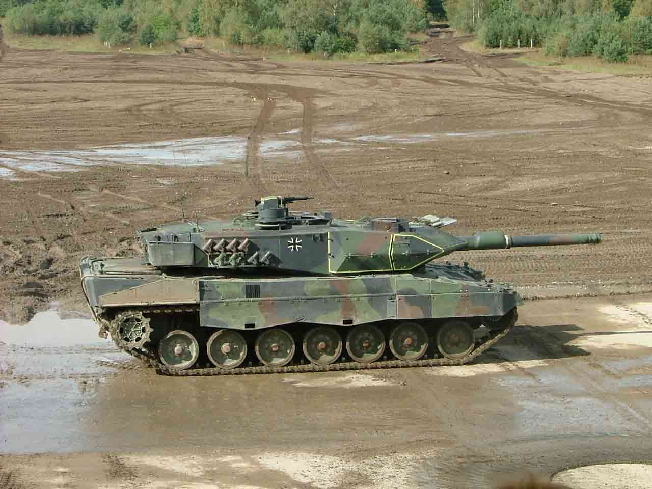 Леопард орудие. Танк леопард 2а6. Leopard 2a5. Танки Leopard 2a6. Leopard 2a5 Бундесвер.