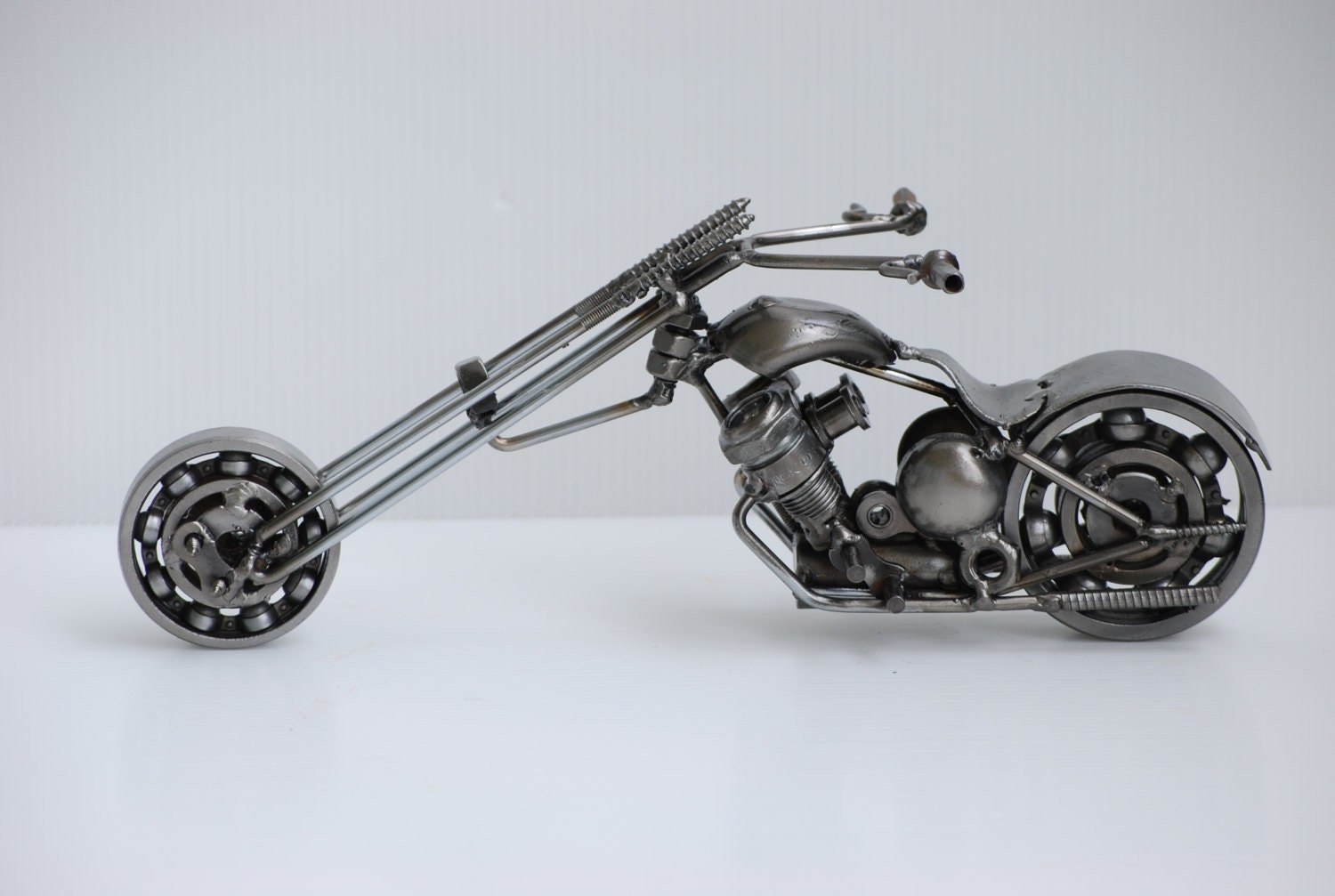 Модель мотоцикла чоппер