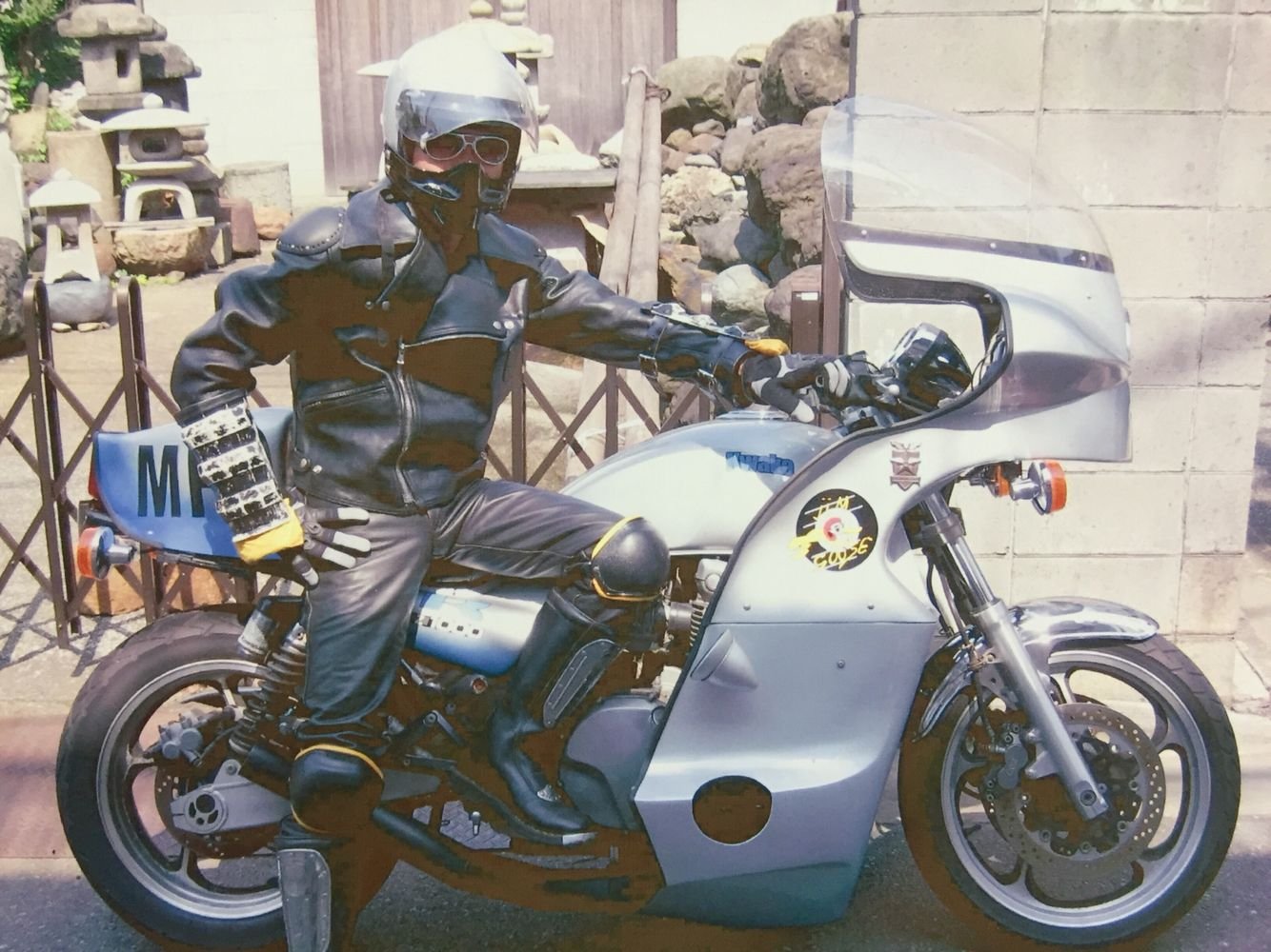 Kawasaki z1000 Безумный Макс 1979