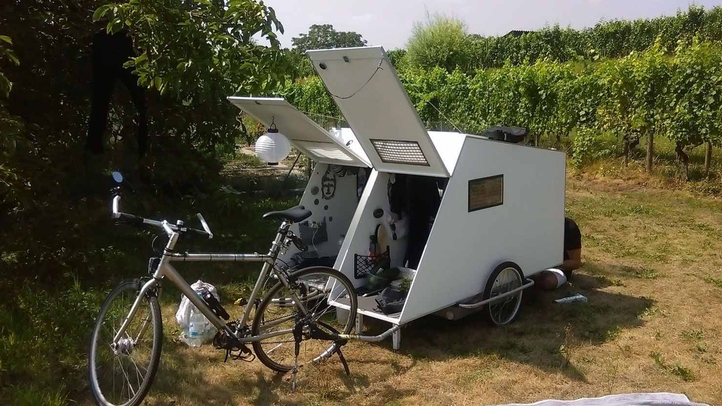 Велодом. Велоприцеп Велодом. Велодом с прицепом. Bike Camper 220. Велокемпер дом на колесах.