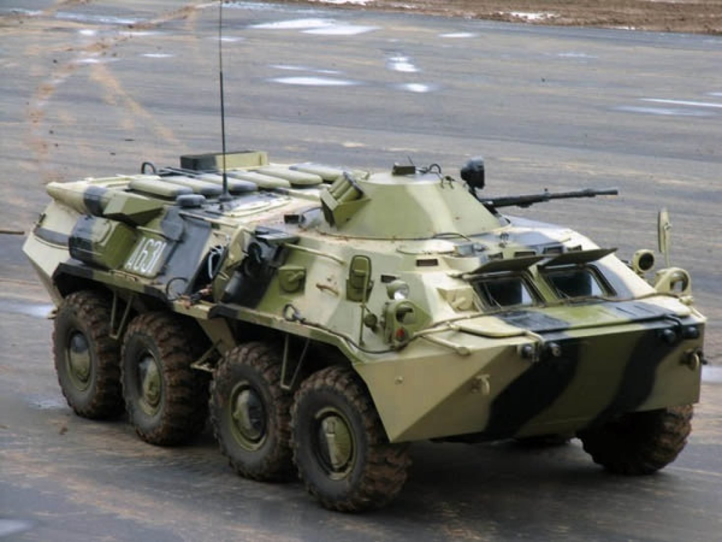 Бтр что это. БТР-80 бронетранспортёр. БТР-90 «Росток» (ГАЗ-5923). Танк БТР 80. БТР 80 бронеавтомобиль.