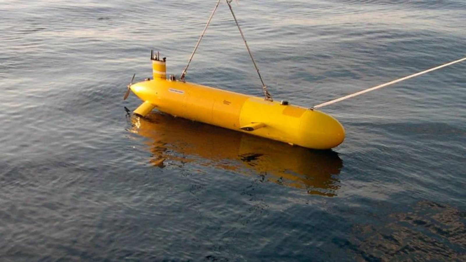 Посейдон бомба. Посейдон беспилотный подводный аппарат. Ядерный подводный аппарат «Посейдон». Беспилотнsq подводнsq аппарат "Посейдон. Подводный аппарат 2м39 Посейдон.
