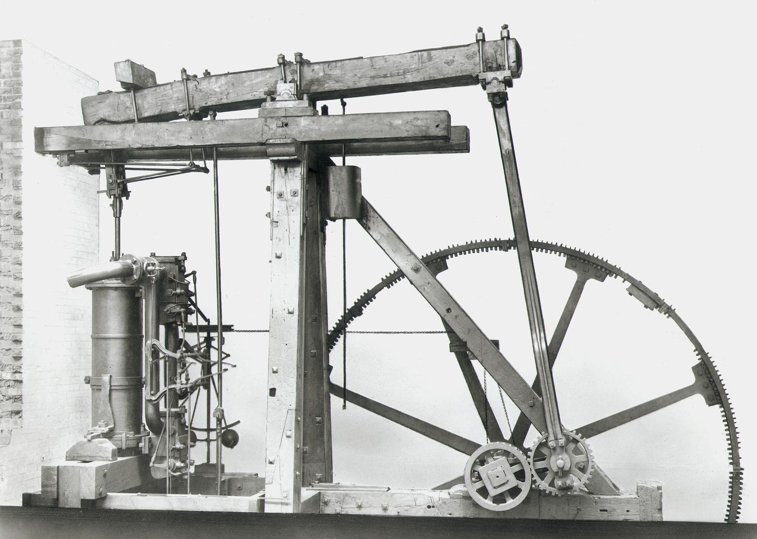 Первый в мире паровой двигатель. Паровая машина Джеймса Уатта. 1784: Универсальная паровая машина: Джеймс Уатт.