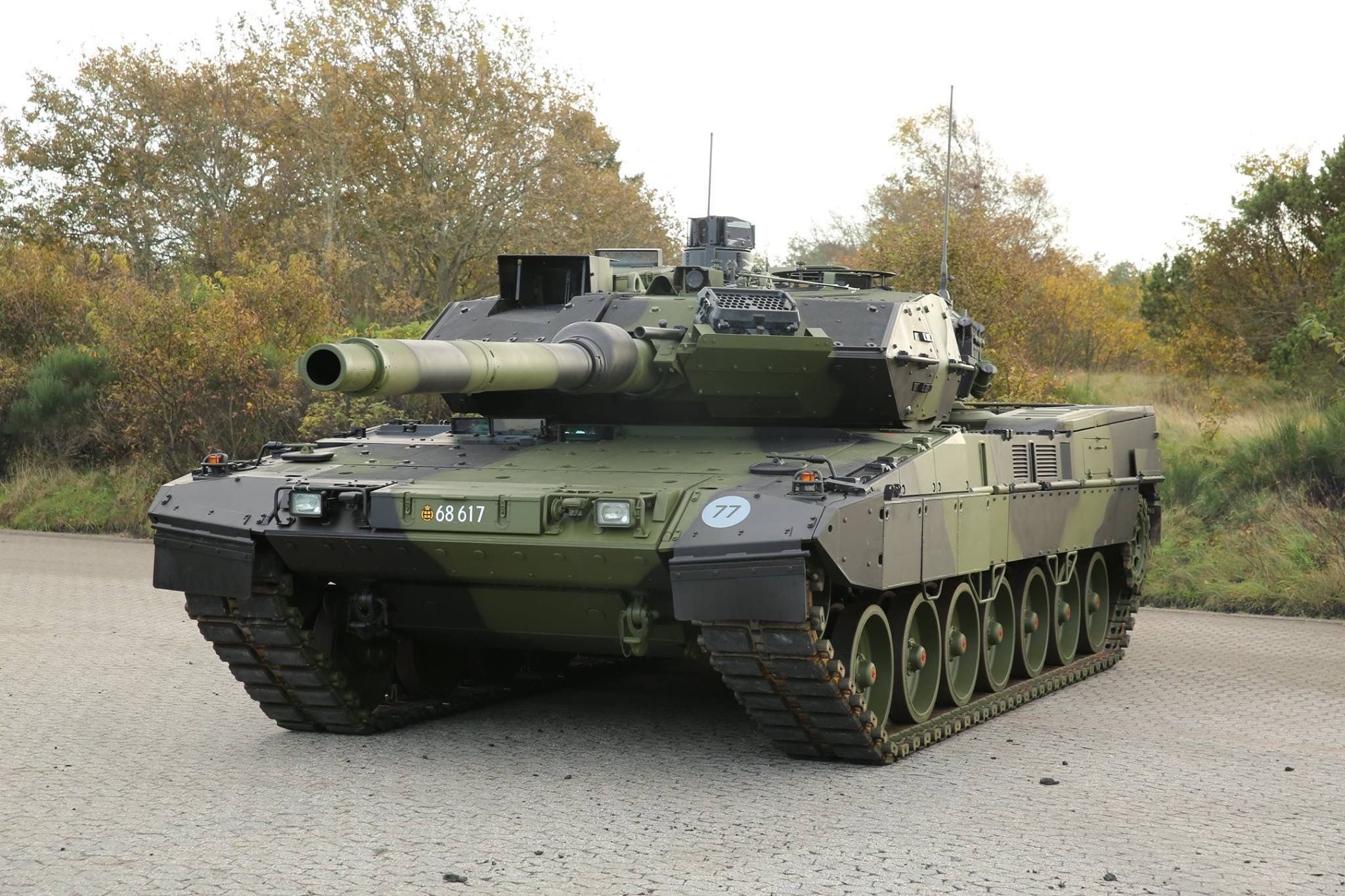 Фото танка леопард. Леопард 2а7. Танк Leopard 2a7. MBT Leopard 2a7. Leopard 2 a7 Plus.