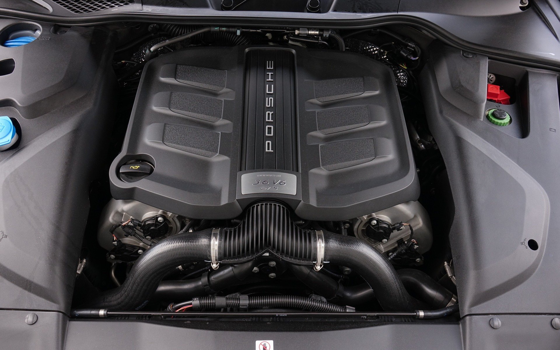 Порше кайен какой двигатель. Porsche Cayenne 958 3.6 мотор. Порше Кайен 2018 двигатель. Двигатель Порше Кайен 3.6. Мотор Porsche Cayenne s.