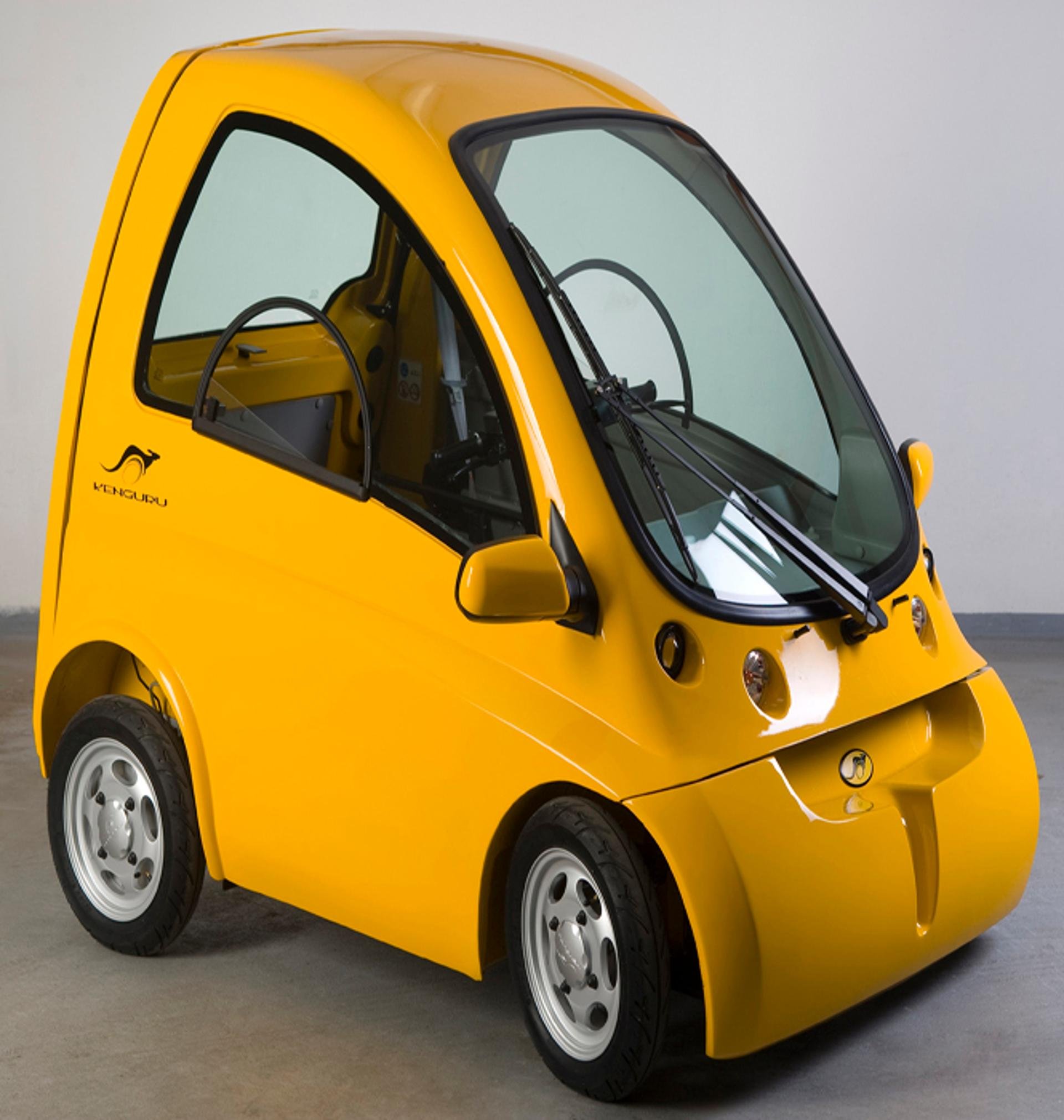 Какая машина для инвалидов. Kenguru электромобиль. Mini e1 электрокар. Электрокар кенгуру. Микроавтомобили 2022.
