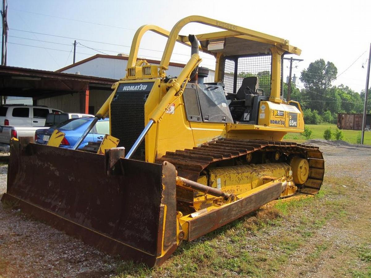 Комацу бульдозер д65. Komatsu d65. Komatsu 65. Бульдозер Комацу d65e-12. Комацу 275.