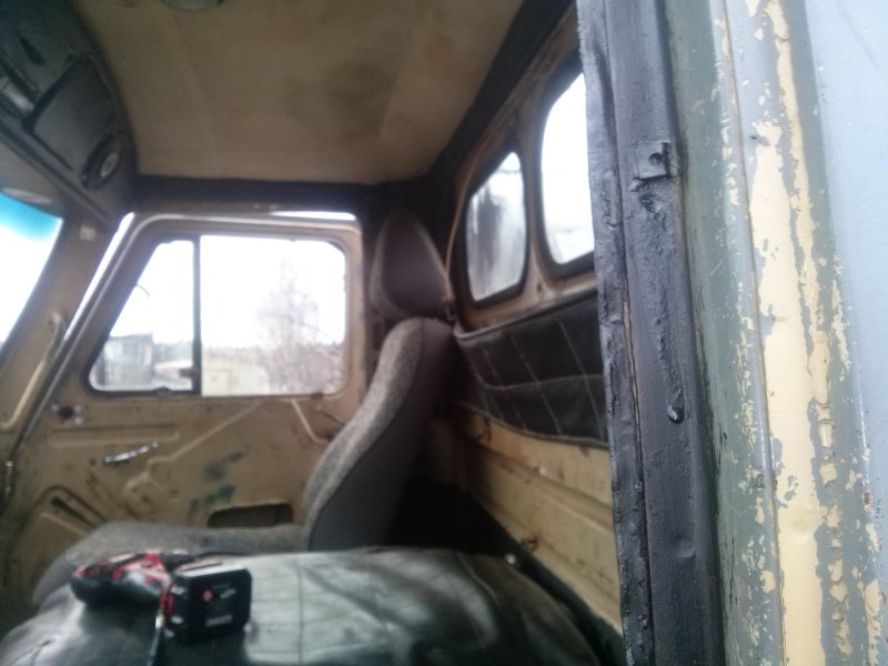 УАЗ 3303 бортовой салон