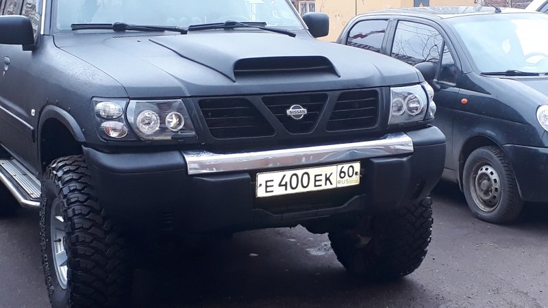 Фары Nissan Patrol y61