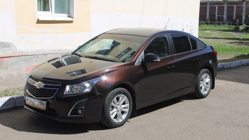 Chevrolet Cruze коричневый