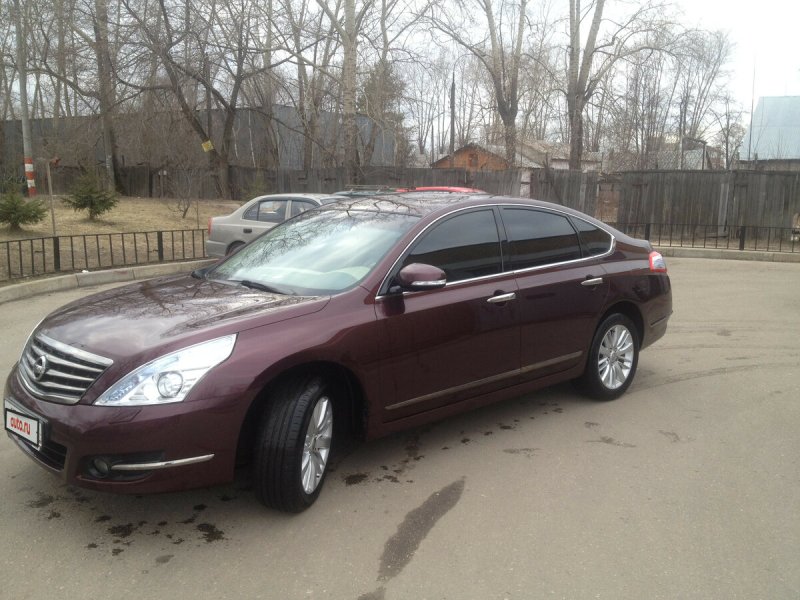Nissan Teana 2012 бордовая