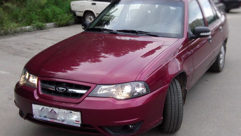 Daewoo Nexia n150 бордовый
