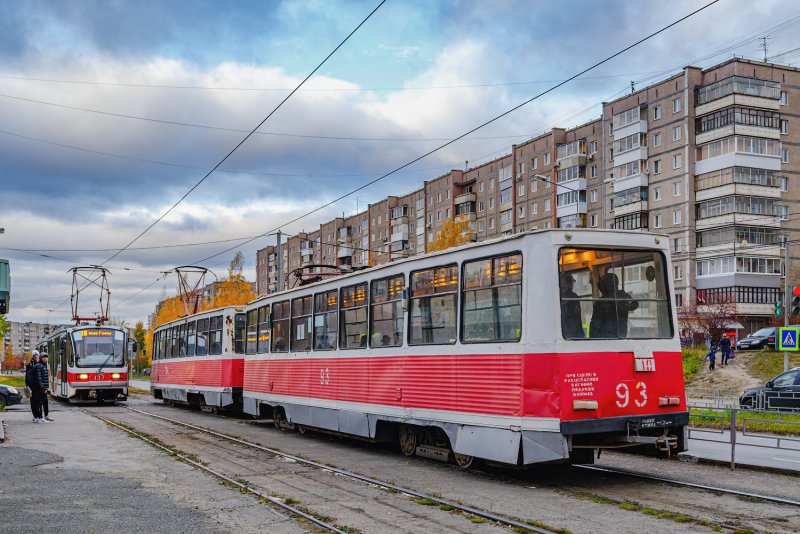Трамвай КТМ 605
