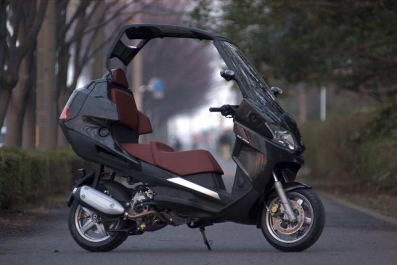 Honda Scooter с крышей