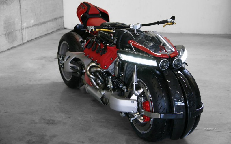 Lazareth lm847 — 4-колесный мотоцикл