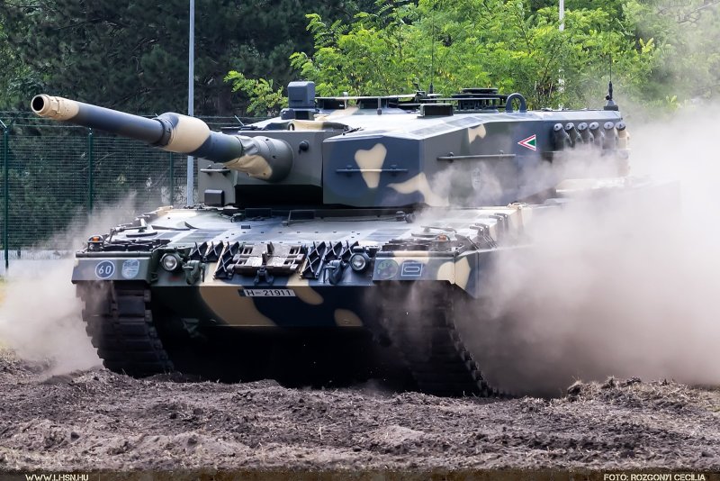 Leopard 2a4 Венгрии