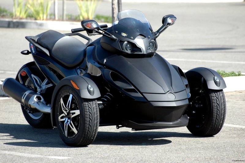 Трайк Spyder
