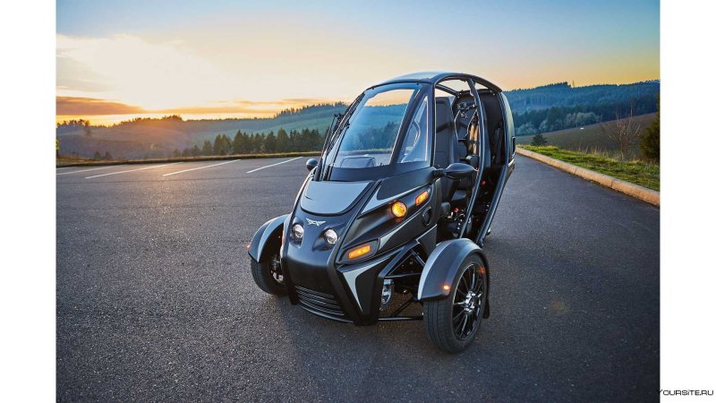 Электрический трайк Arcimoto