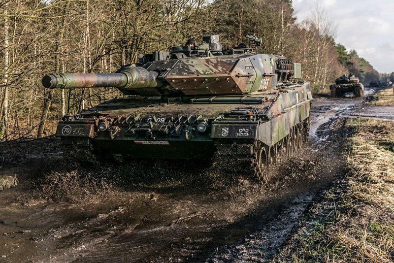 MBT Leopard 2a6