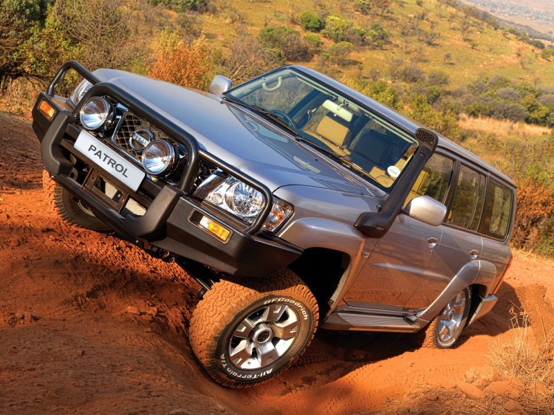 Nissan Patrol y60 Adventure