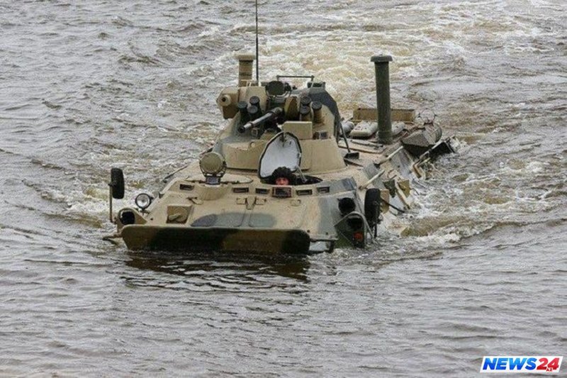 Машины-амфибии AAV-7