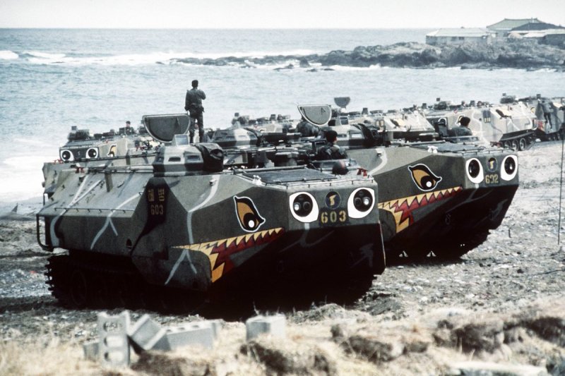 БТР 82 плавает