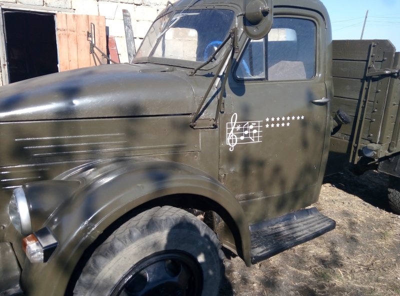 ГАЗ 51 кабина вид сзади