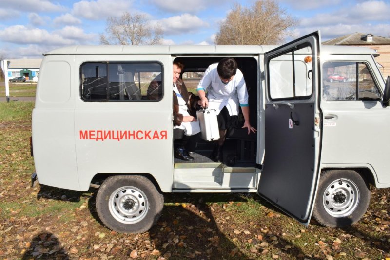 Автомобиль РАФ 977 медицинский