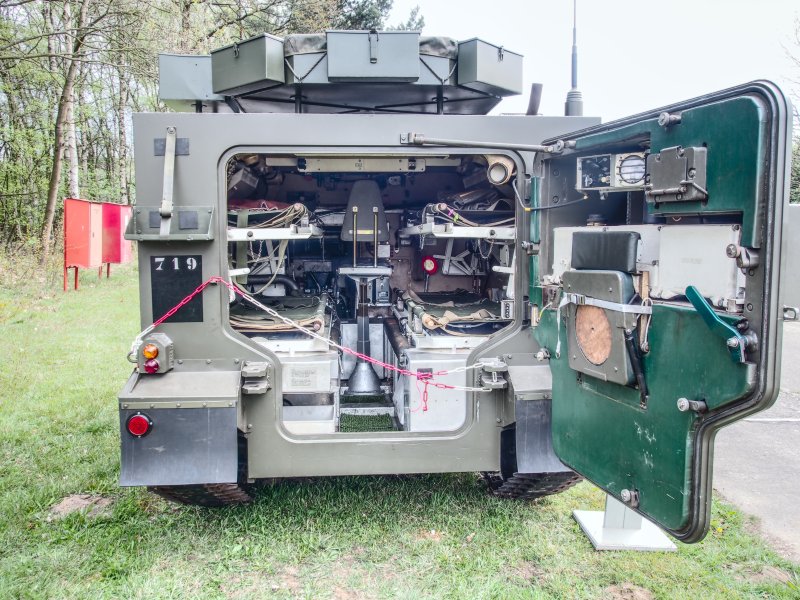 БММ-2 бронированная медицинская машина