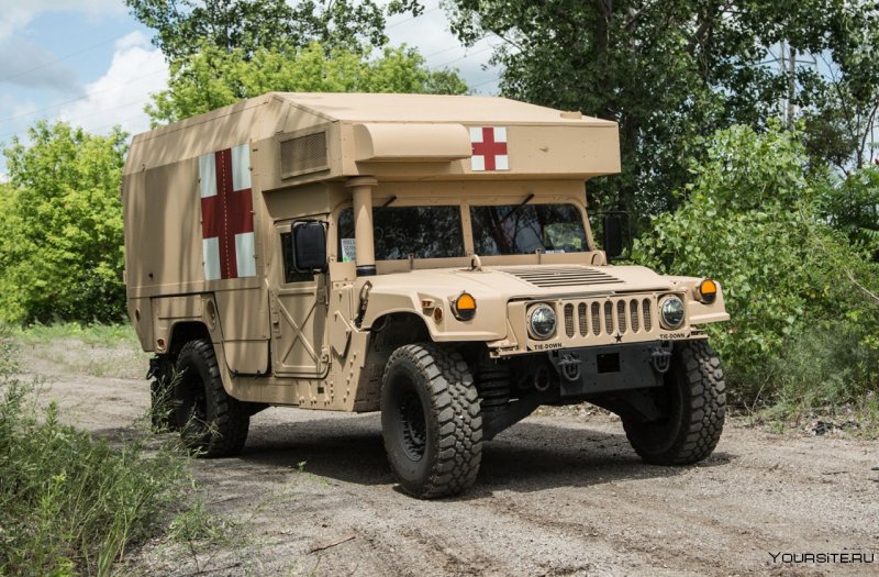 HMMWV m997 Ambulance