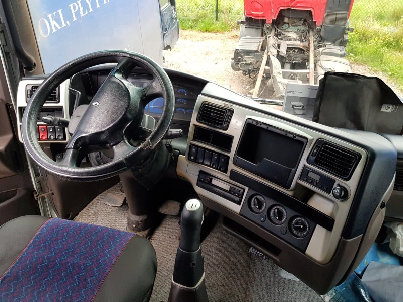 Renault Magnum 2008 салон