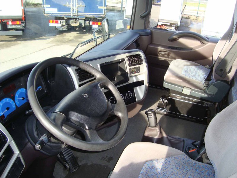 Renault Magnum 2000 салон
