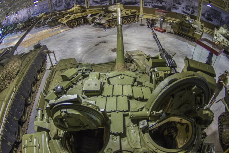 Внутри танка т-90
