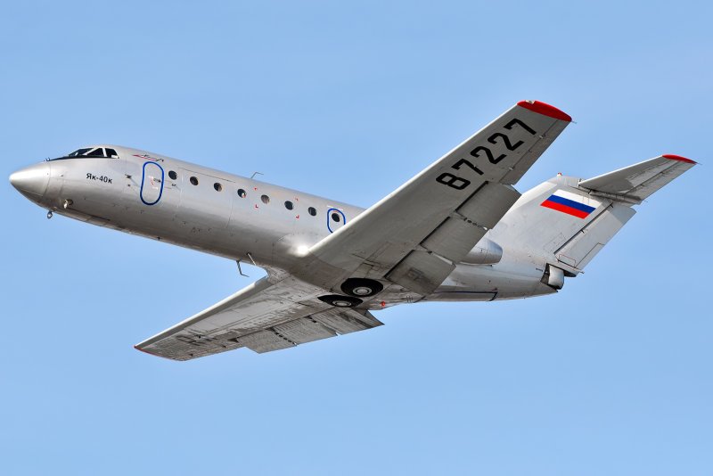 Як-40 пассажирский