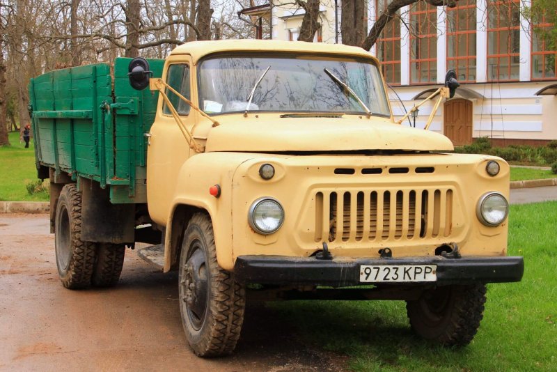 ГАЗ 3308 автодом