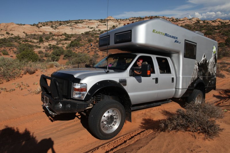 Дом на колесах на базе пикапа Ford f450
