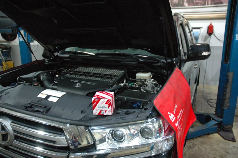 АКБ для Toyota Land Cruiser 200 4.0