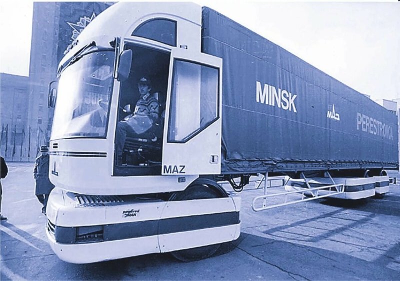 МАЗ 2000