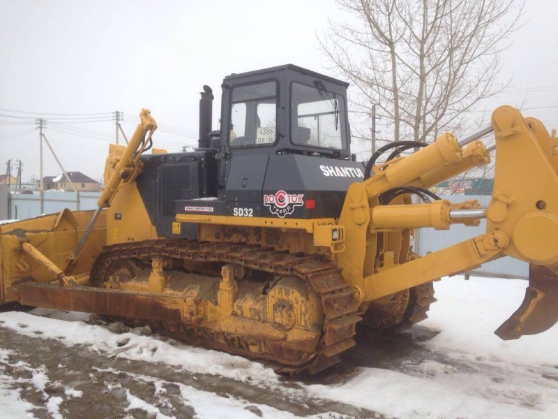 Бульдозер Shantui sd32