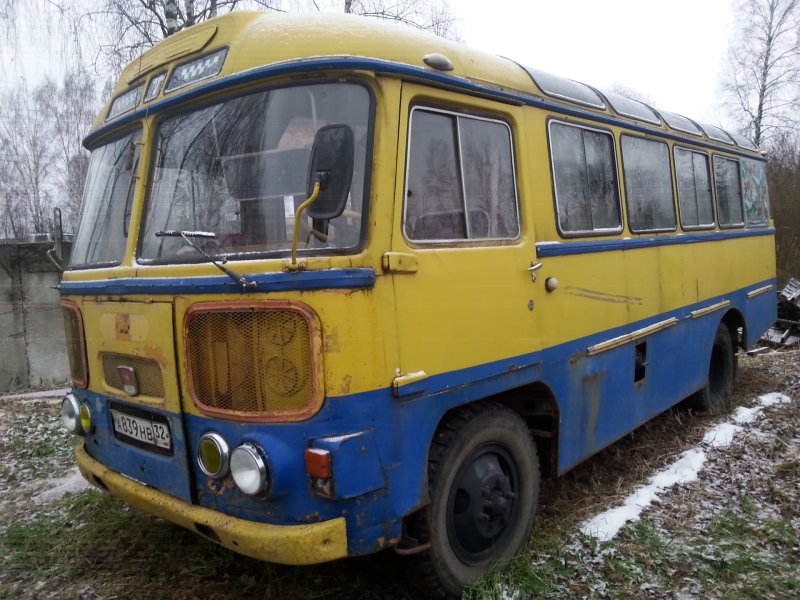 ПАЗ 672 3201 белый