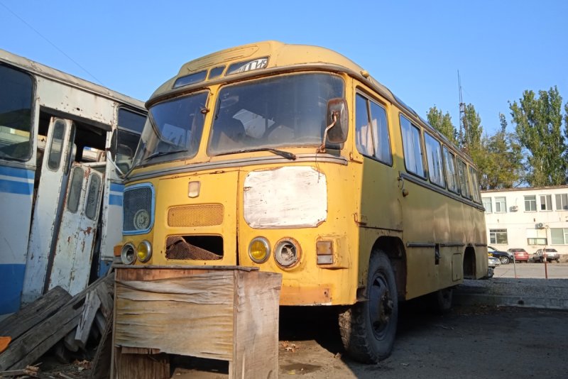 ПАЗ 672