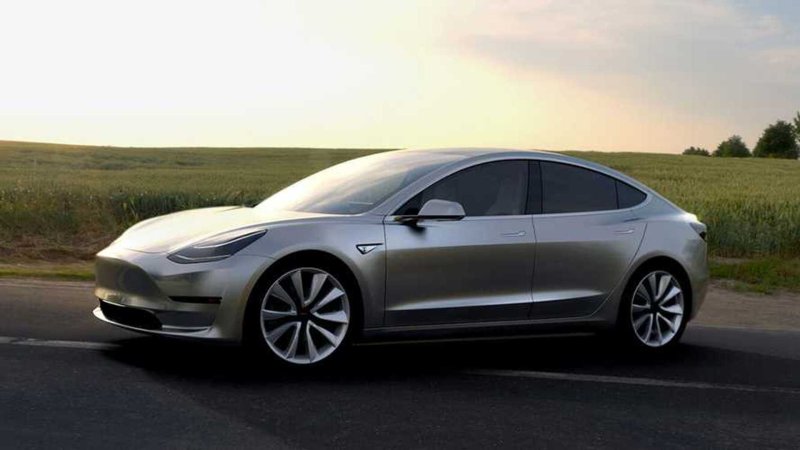 Tesla model 3 2021
