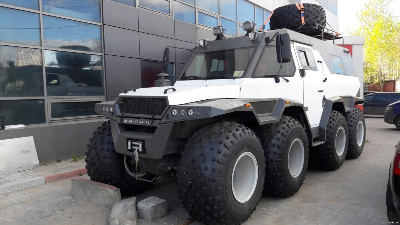 Вездеход шаман 8х8