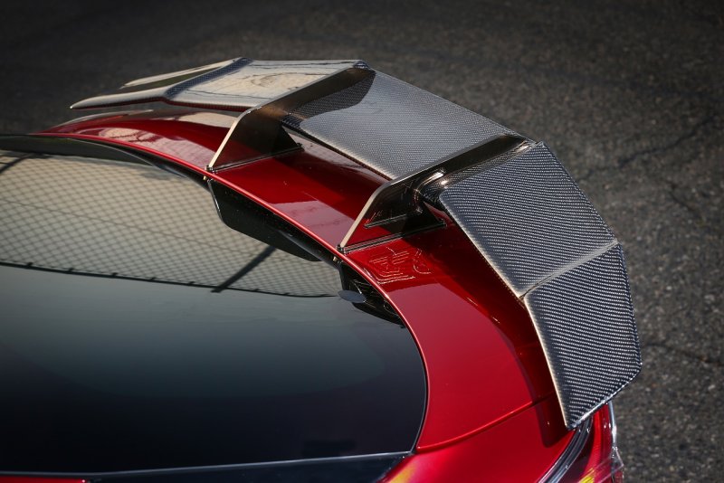 Toyota Prius 20 спойлер под карбон
