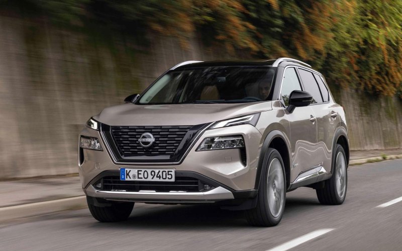 Nissan 2023