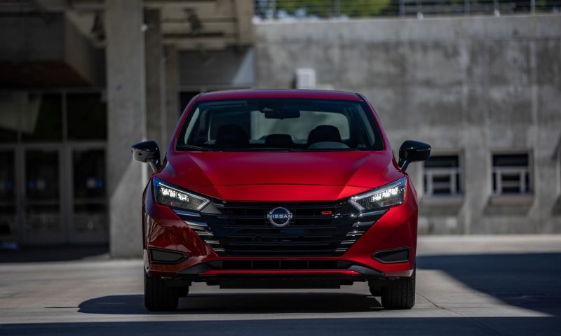 Nissan 2023