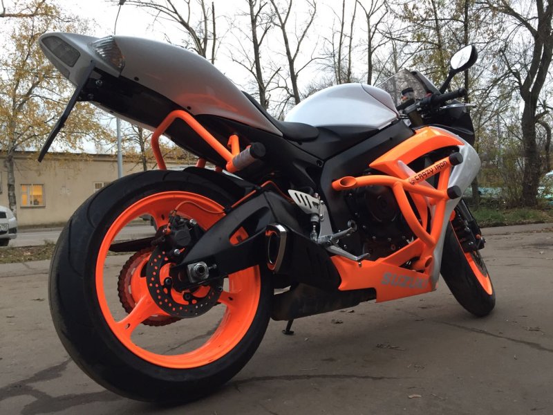 Honda CBR 1000f аэрография