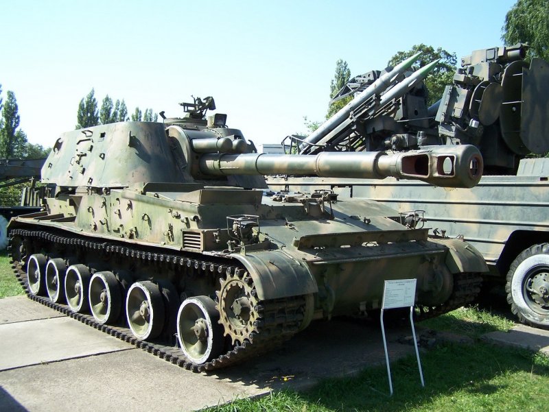 САУ 152 Акация